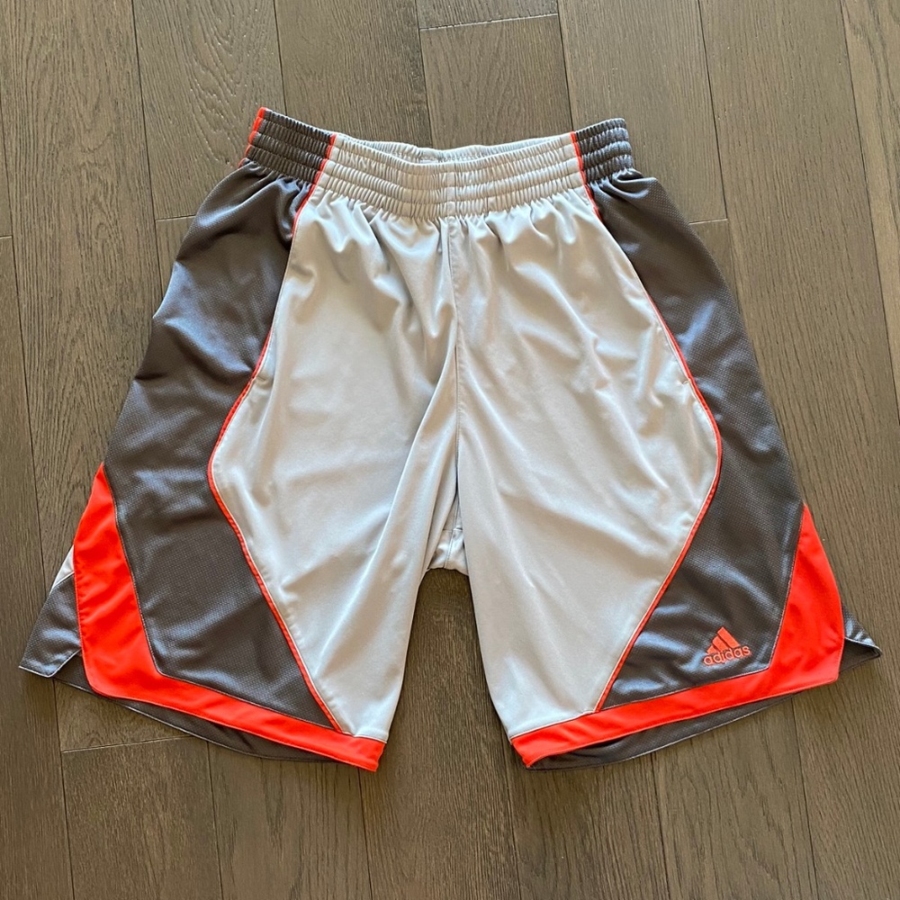 Adidas Basketball Shorts - Medium